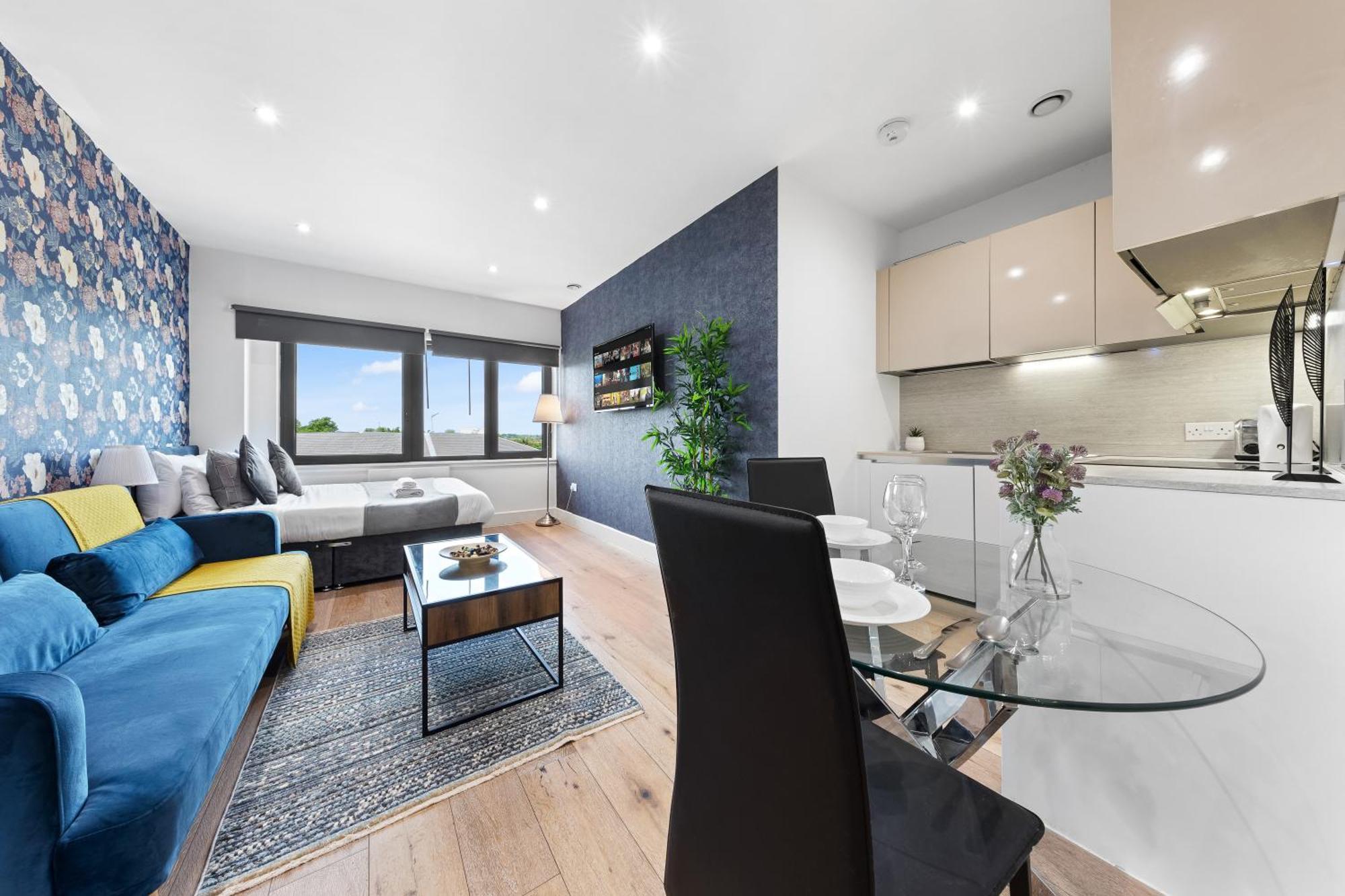 Modern One Bedroom Flat - Sleeps 5 -Near Heathrow - London Ub3 Екстериор снимка