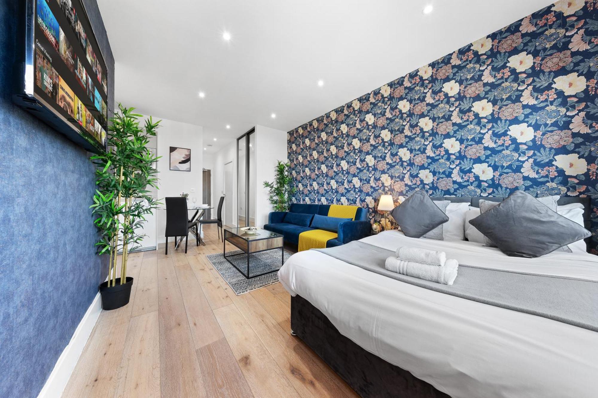 Modern One Bedroom Flat - Sleeps 5 -Near Heathrow - London Ub3 Екстериор снимка